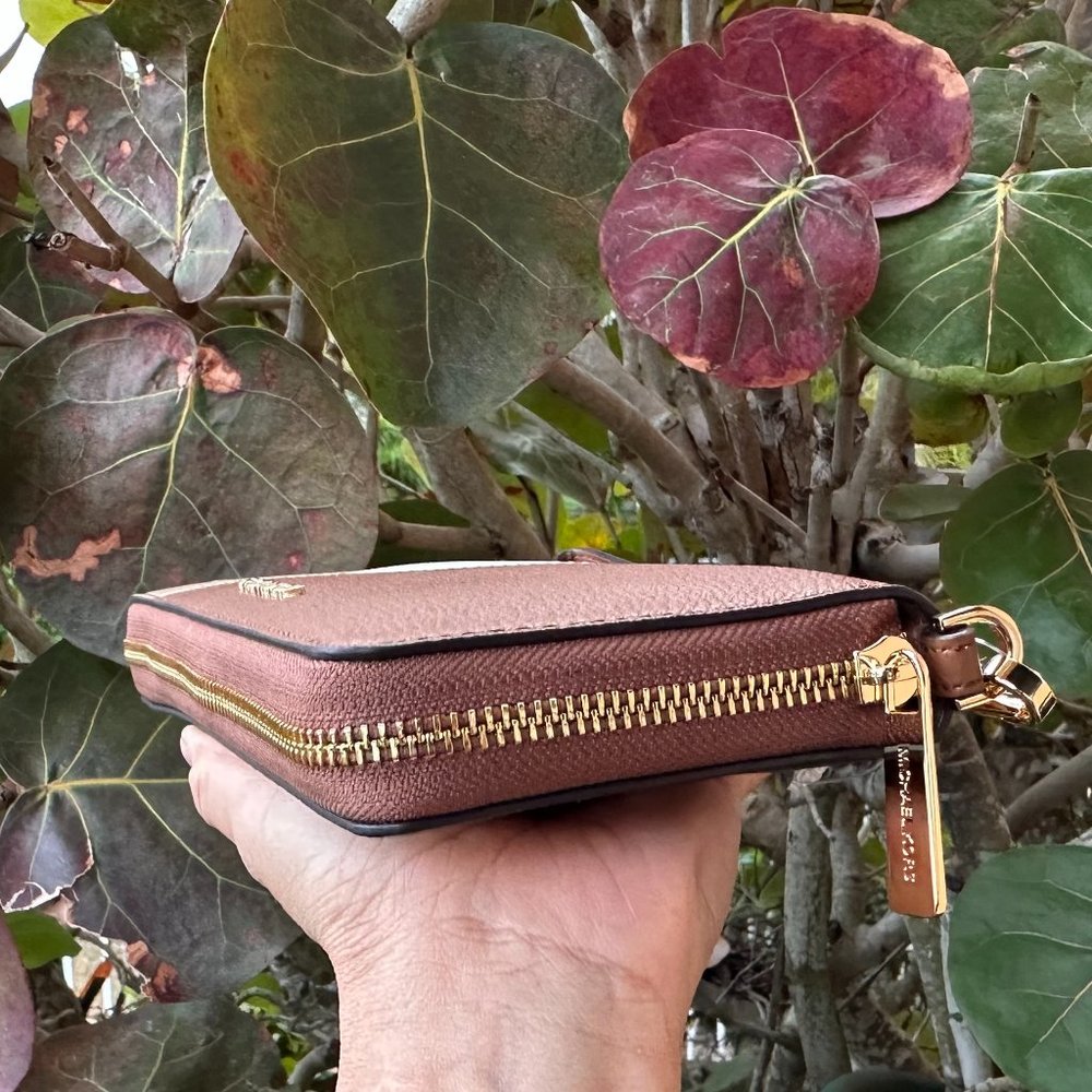 Michael Kors Jet Set Travel Large Continental Wallet Color-Block Brown Multi - Picture 8 of 9